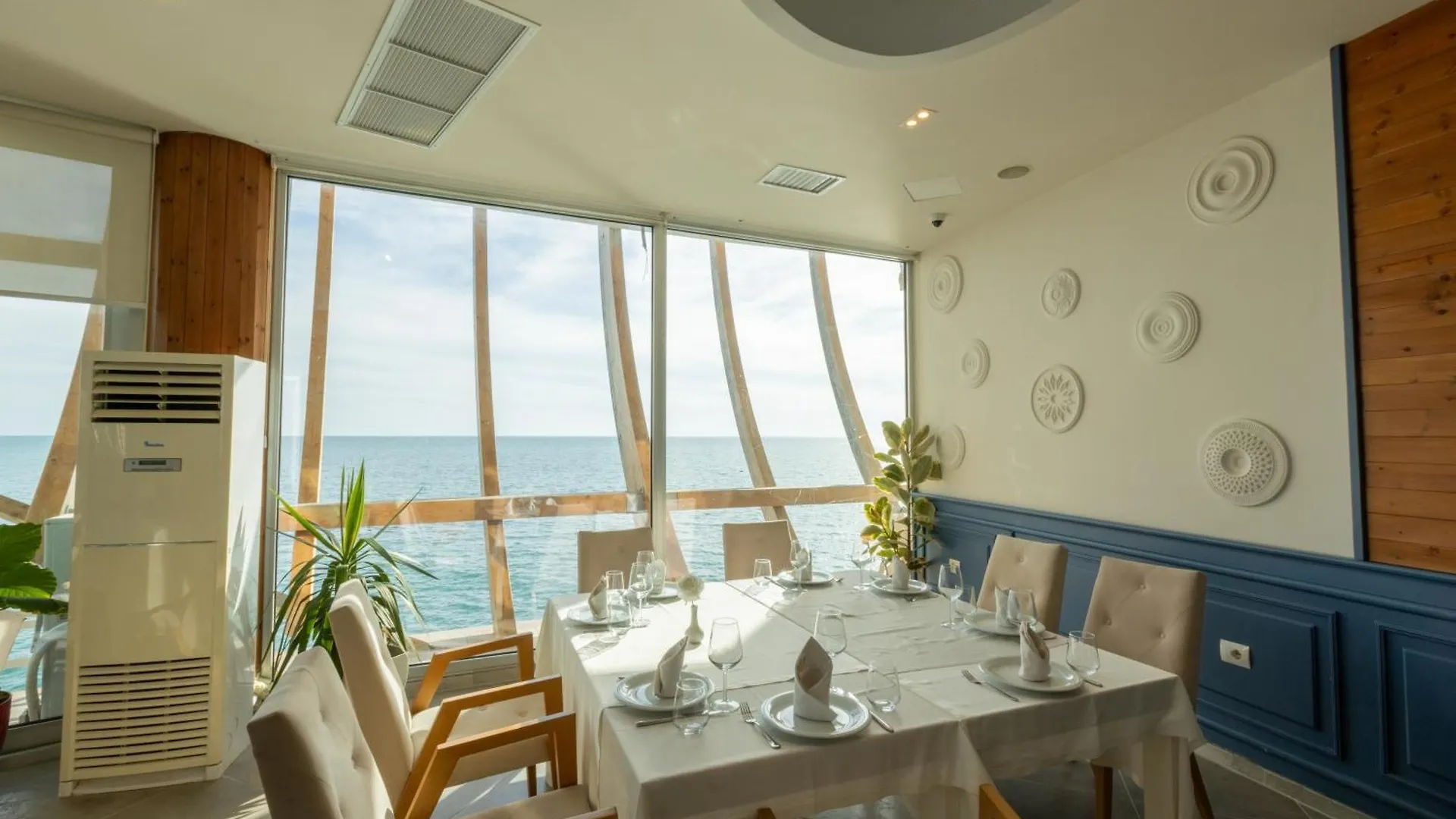 Ventus Harbor Hotel Durres 4*,  Albania