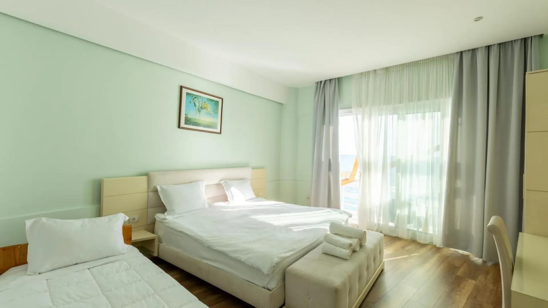 Ventus Harbor Hotel Durres